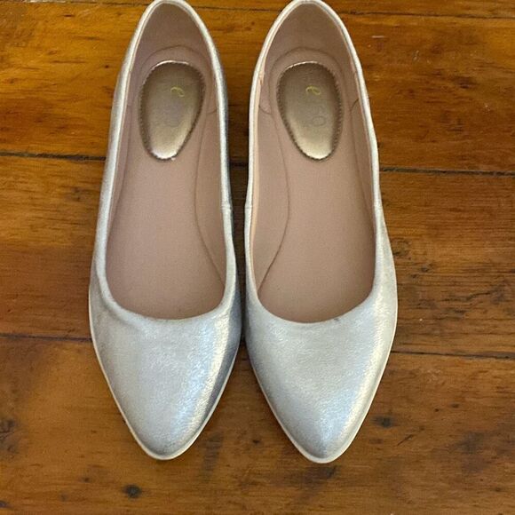 Easy Spirit 360 Silver Shimmering Flats Shoes Madella - Picture 6 of 6